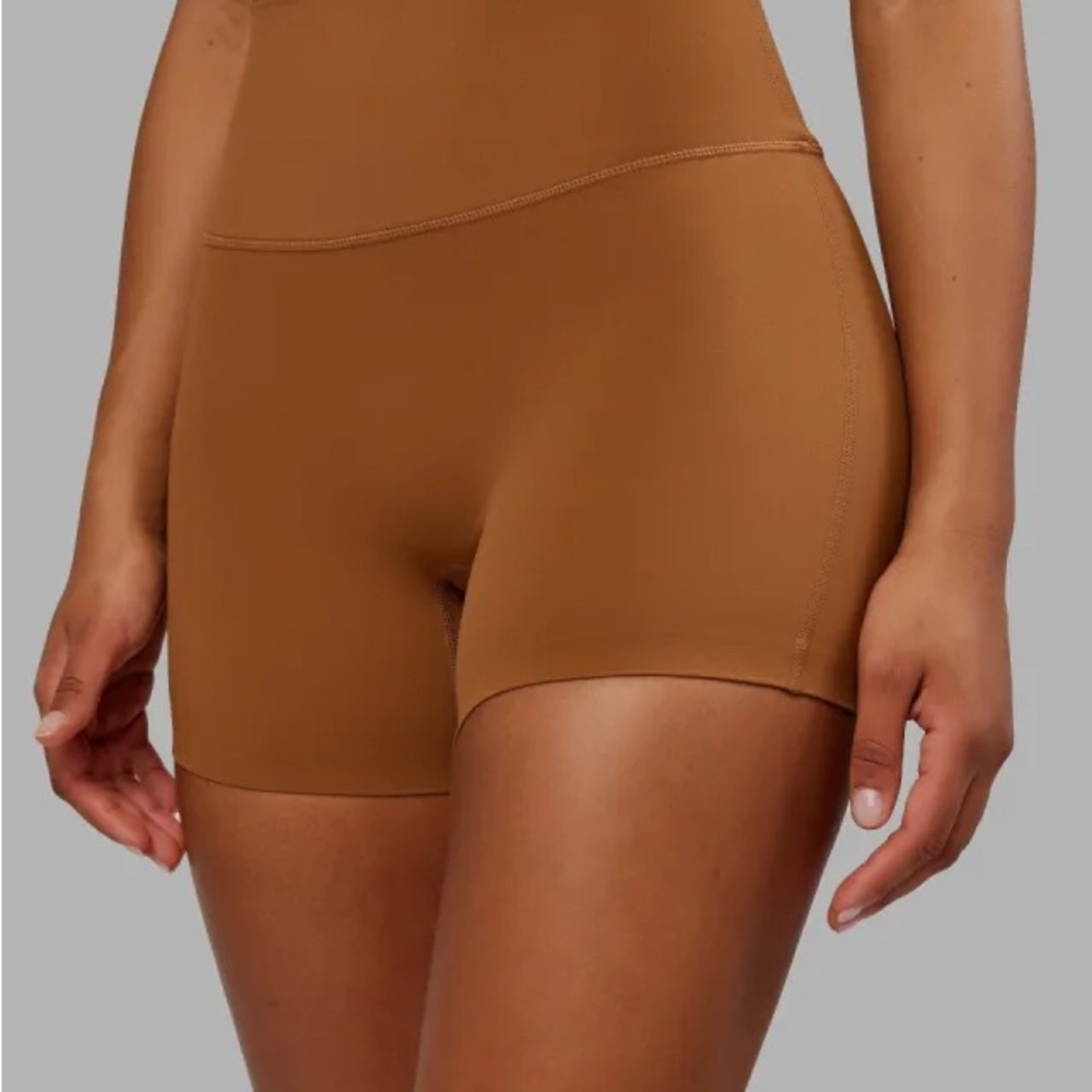 LSKD Elixir Ultra High-Rise 4" Short Camel size medium